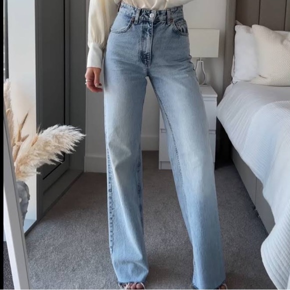 Zara Denim - ZARA Good American '90s Relaxed Jeans BNWT